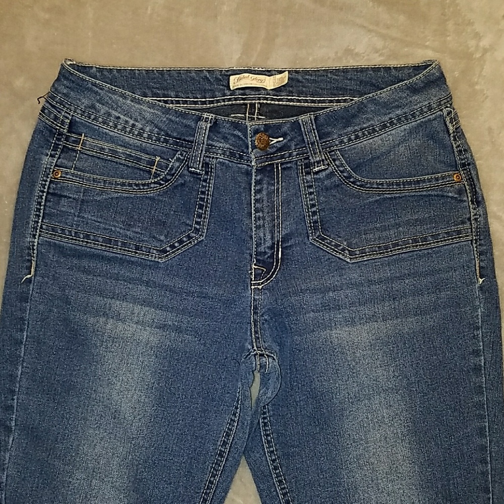 Juniors retro style jeans. NWOT. SZ 12